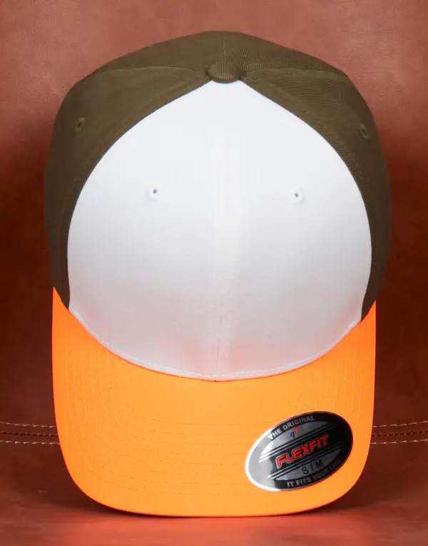 3-Tone Flexfit Cap porté — vue 1