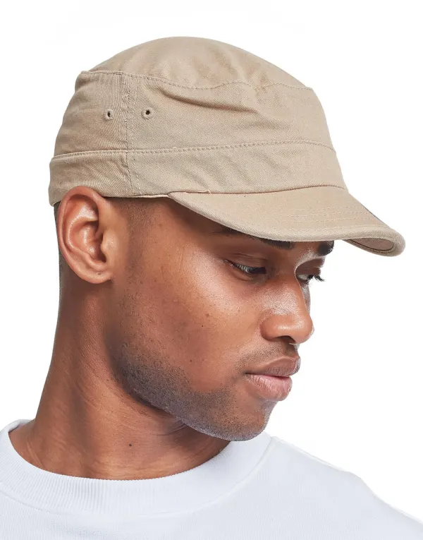 5-Panel Curved Classic Snapback porté — vue 3