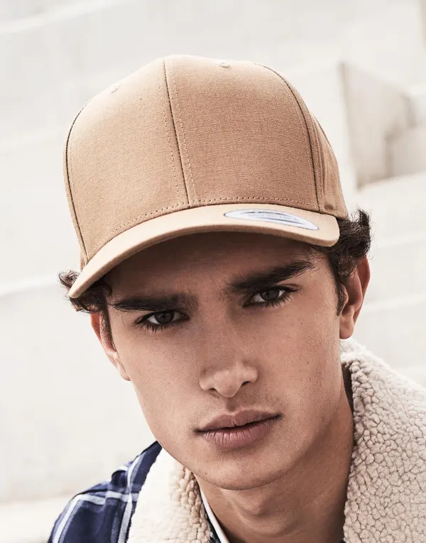 6-Panel Curved Metal Snap porté — vue 1