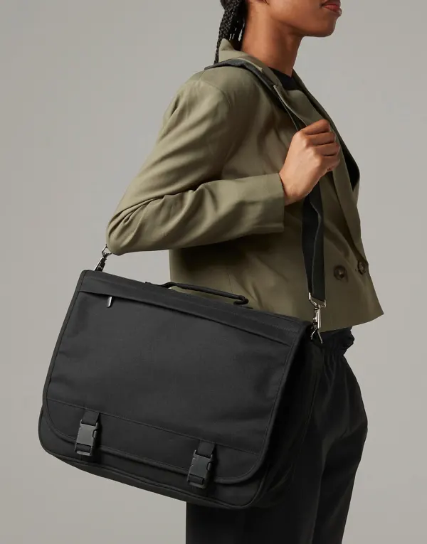 Allround Briefcase porté — vue 1