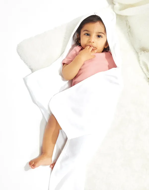 Baby Hooded Blanket porté — vue 1