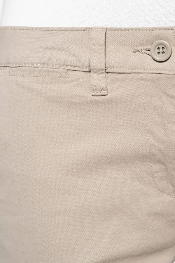 Bermuda chino femme porté — vue 4