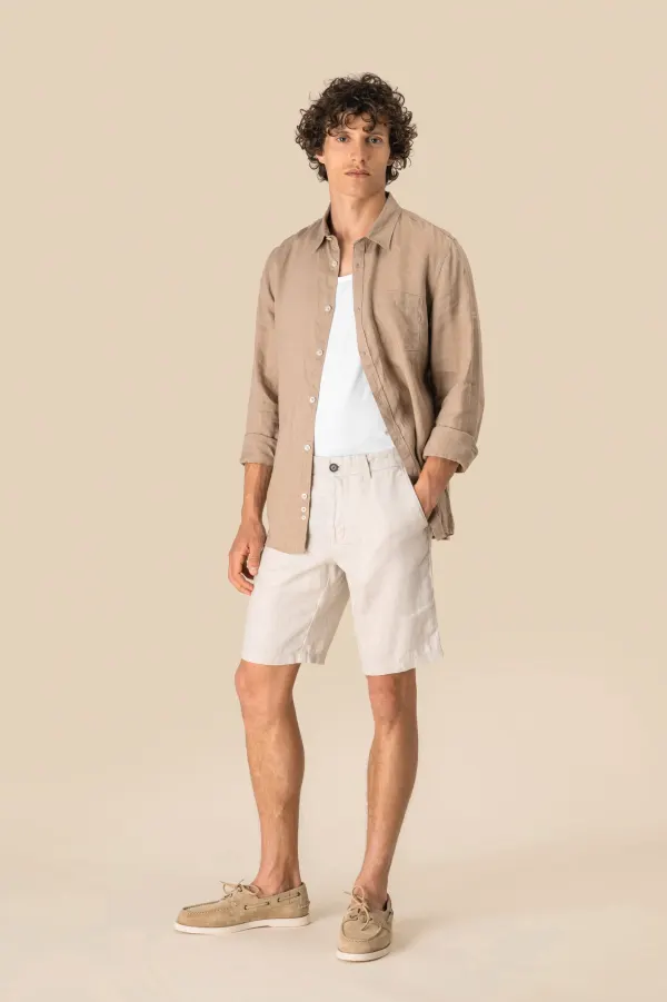 Bermuda en lin homme porté — vue 3