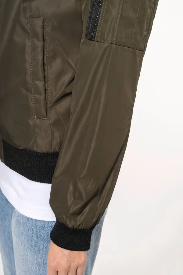 Blouson bomber femme porté — vue 4