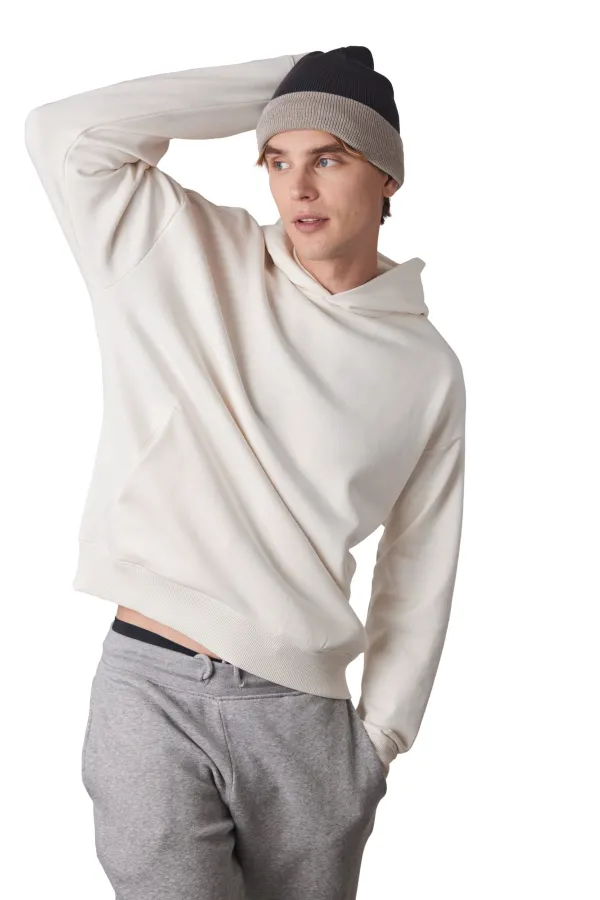 Bonnet bicolore avec revers porté — vue 2