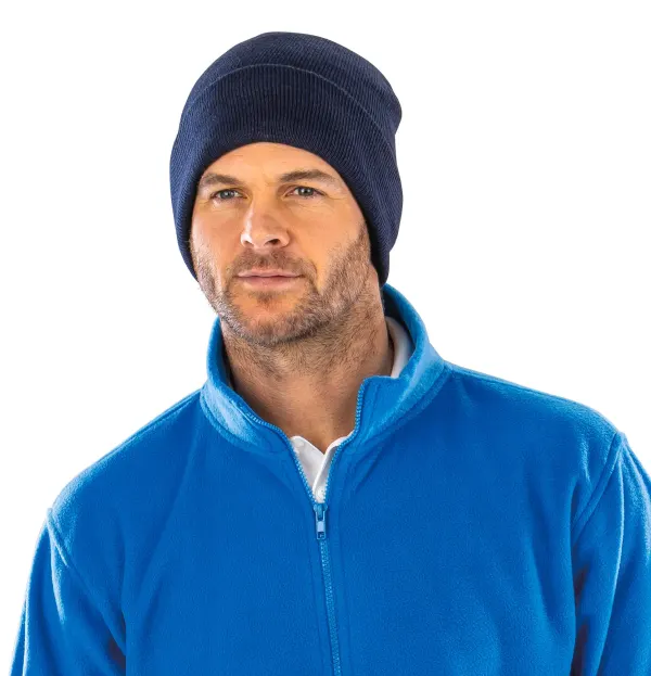 Bonnet épais en polyester recyclé porté — vue 2