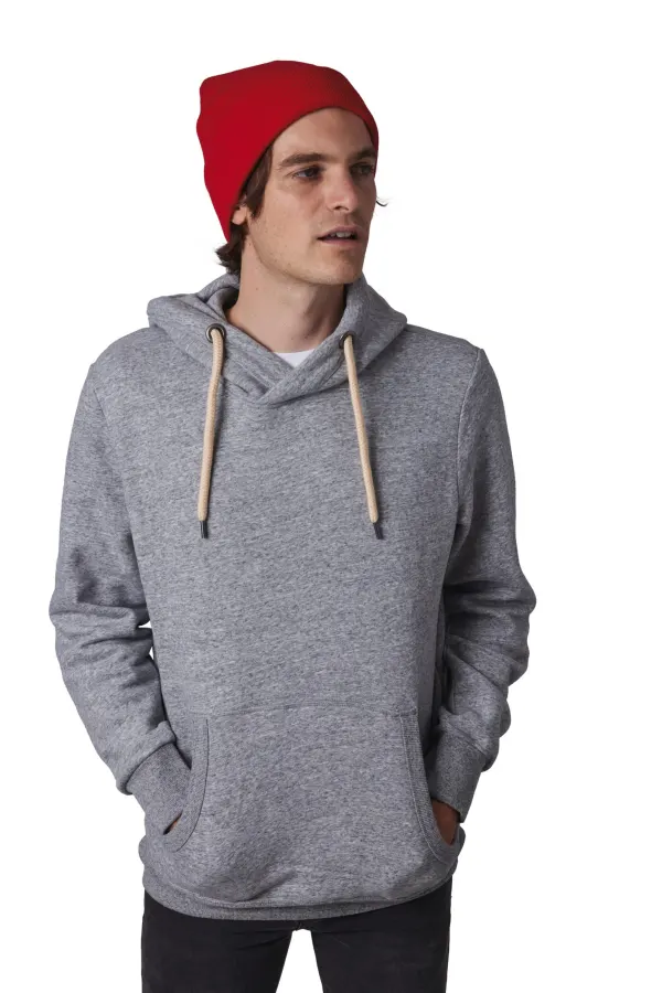 Bonnet recyclé avec revers tricoté porté — vue 1