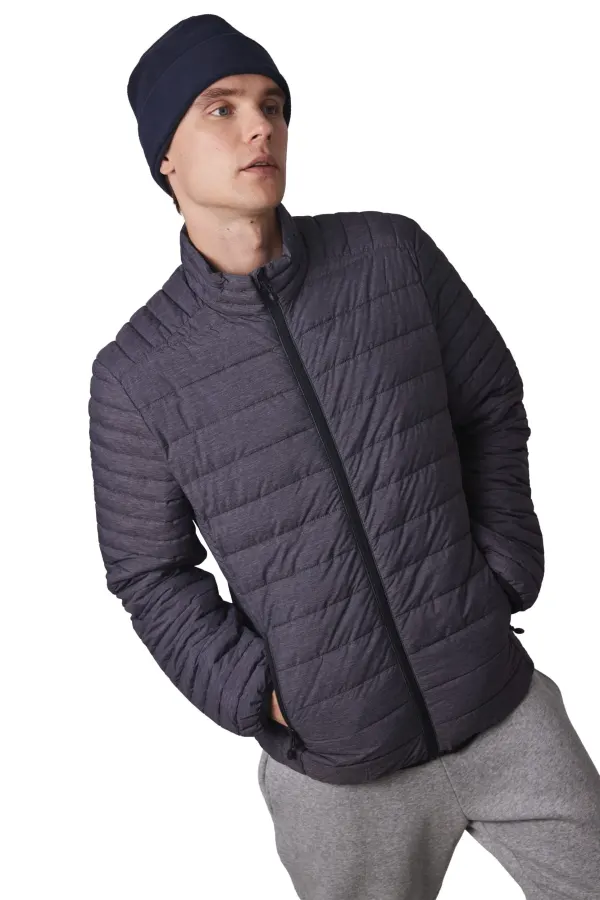 Bonnet recyclé micropolaire avec revers porté — vue 3