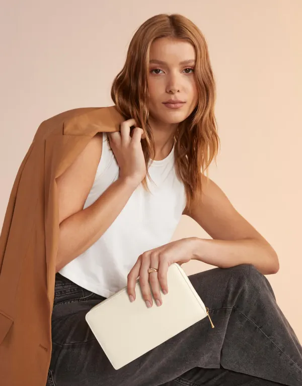 Boutique Travel Jewellery Case porté — vue 2