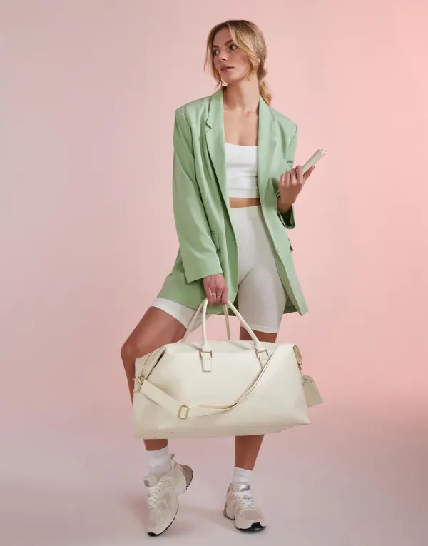 Boutique Weekender porté — vue 3
