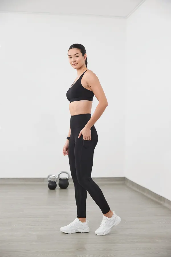 Brassière de sport porté — vue 2