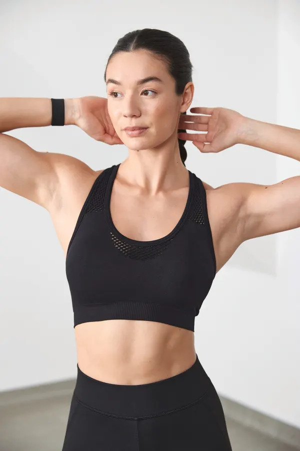 Brassière sans coutures porté — vue 1
