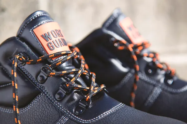 Chaussures de sécurité "Defence" porté — vue 3