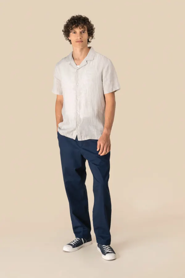 Chemise à col bowling en lin homme porté — vue 1