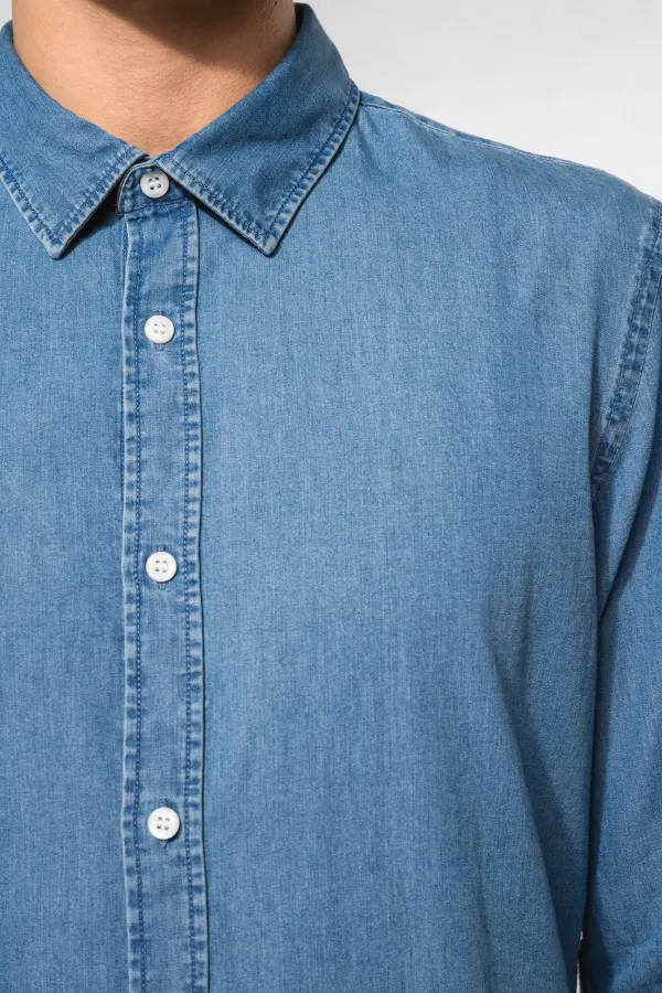 Chemise denim homme porté — vue 3