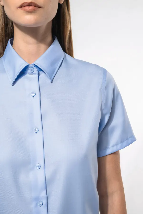 Chemise manches courtes sans repassage femme porté — vue 2