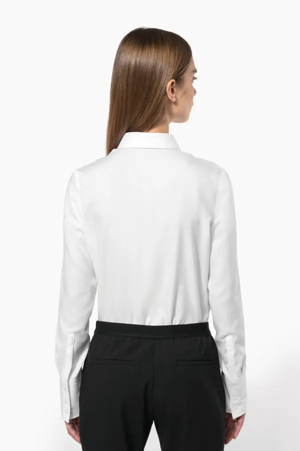 Chemise manches longues sans repassage femme porté — vue 1