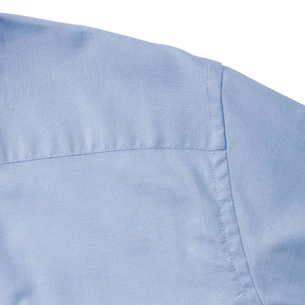 Chemise oxford cintrée manches courtes homme porté — vue 4