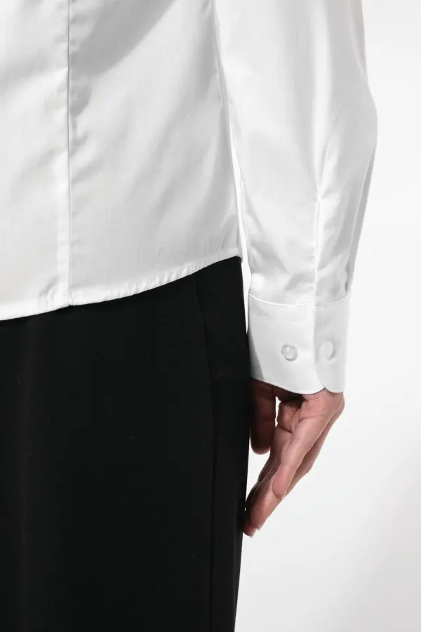 Chemise popeline manches longues femme porté — vue 4