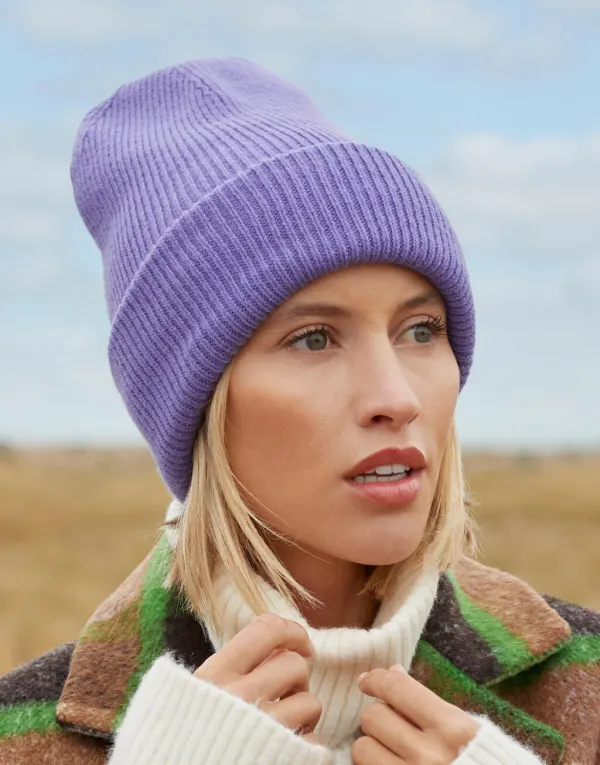 Classic Engineered Deep Cuffed Beanie porté — vue 1