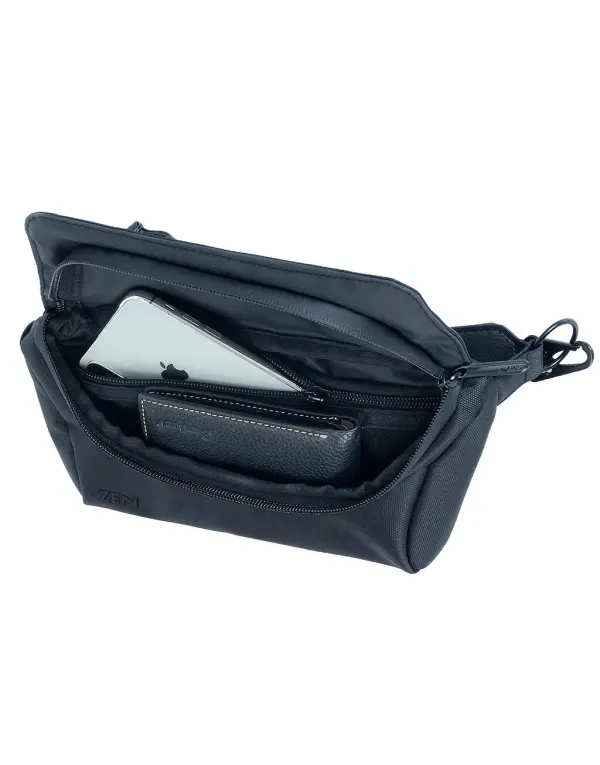 Coral Cross Body Pouch porté — vue 2