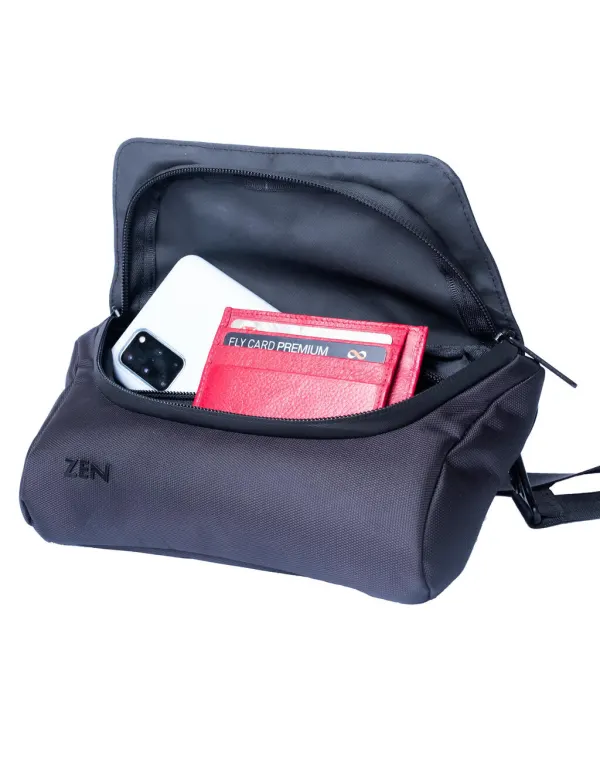 Coral Cross Body Pouch porté — vue 4