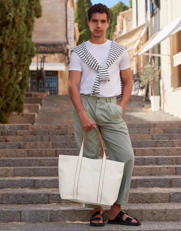Courtside Large Tote porté — vue 3