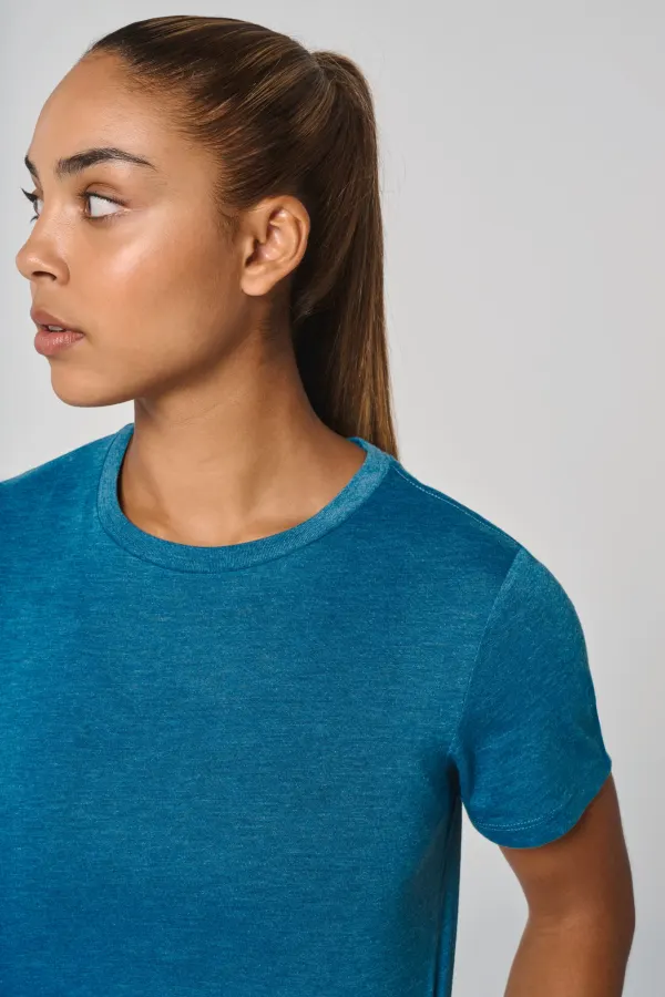 Crop top triblend femme porté — vue 4