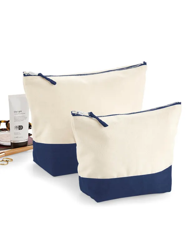 Dipped Base Canvas Accessory Bag porté — vue 1