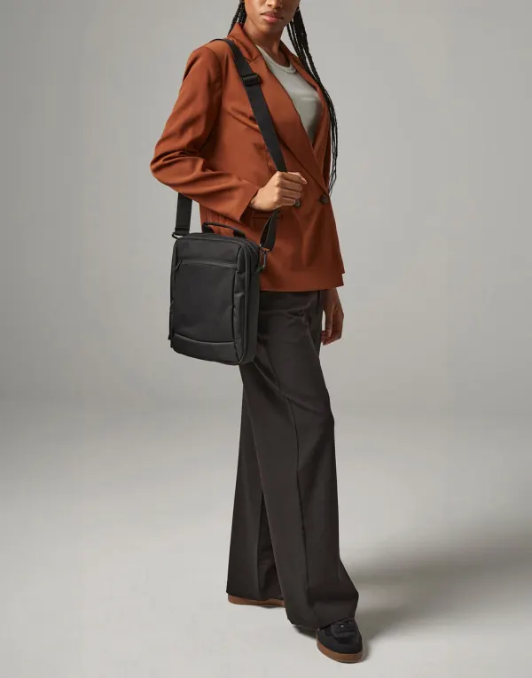 Executive iPad® Case porté — vue 1