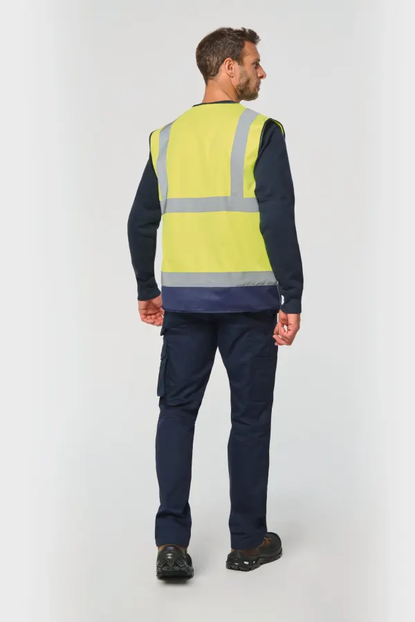 Gilet de sécurité haute visibilité recyclé avec zip unisexe porté — vue 2