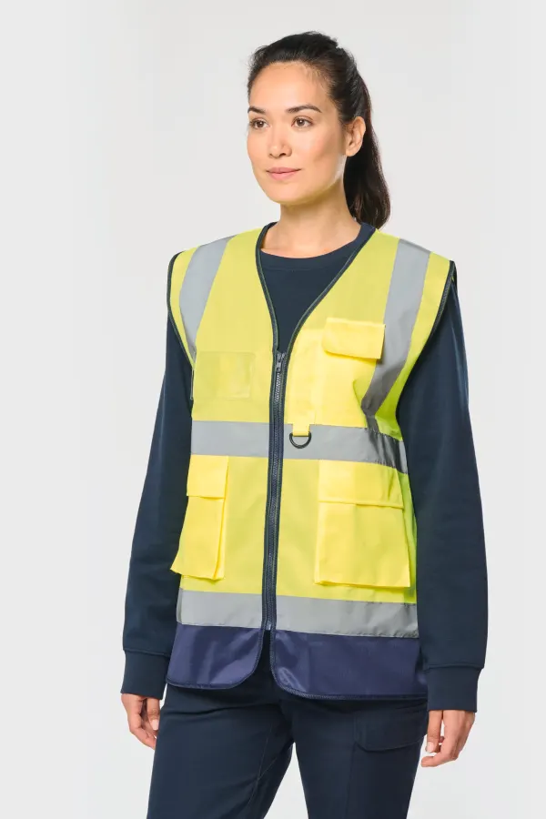 Gilet de sécurité haute visibilité recyclé avec zip unisexe porté — vue 4