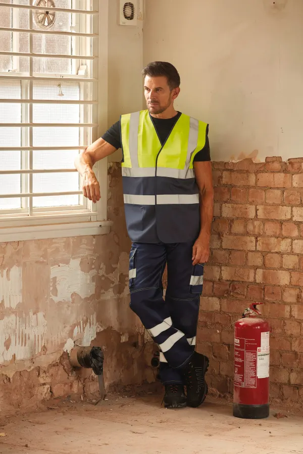 Gilet haute visibilité bicolore porté — vue 1