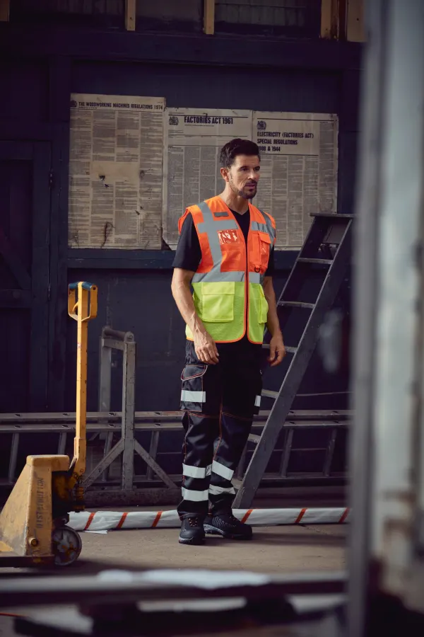 Gilet haute visibilité Top Cool "Management" porté — vue 1