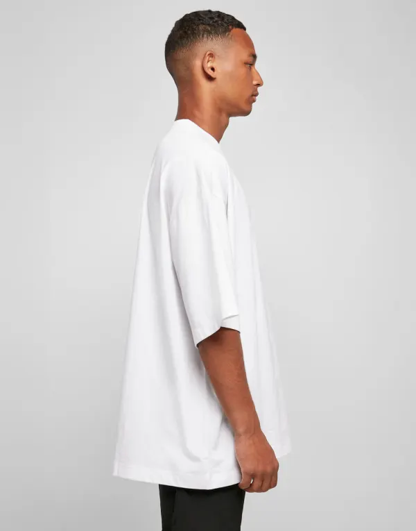 Huge Tee porté — vue 2