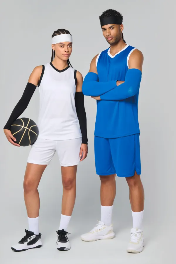 Manchon de sport sans couture unisexe porté — vue 2