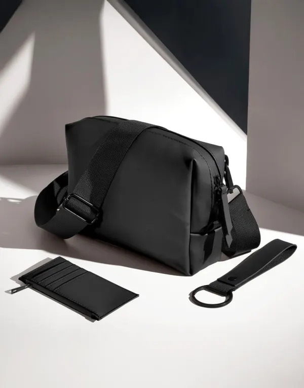 Matte PU Card Holder porté — vue 4