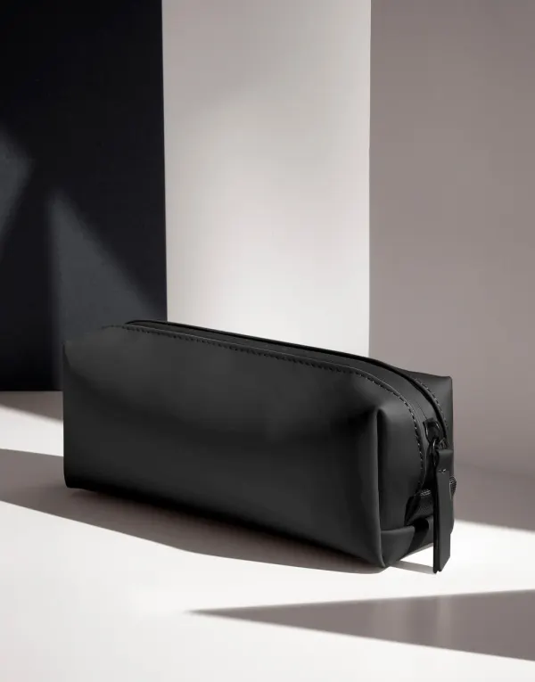Matte PU Mini Accessory Case porté — vue 2