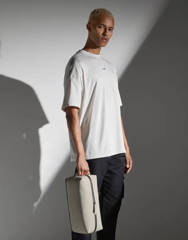 Matte PU Shoe/Accessory Bag porté — vue 3