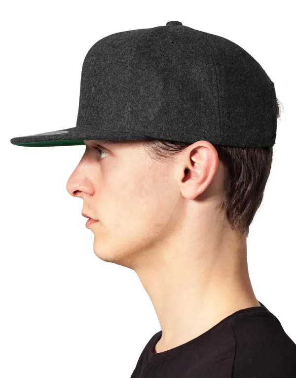 Melton Wool Snapback porté — vue 3