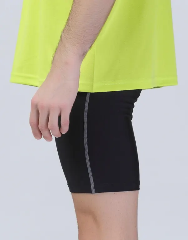 Men's Bodyfit Base Layer Shorts porté — vue 3