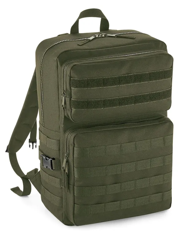 MOLLE Tactical Backpack porté — vue 2