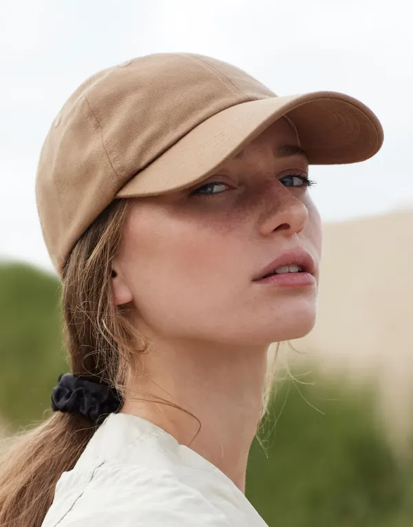 Organic Cotton 6 Panel Dad Cap porté — vue 1