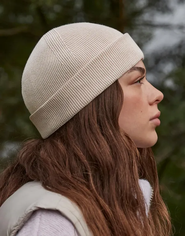 Organic Cotton Fisherman Beanie porté — vue 1