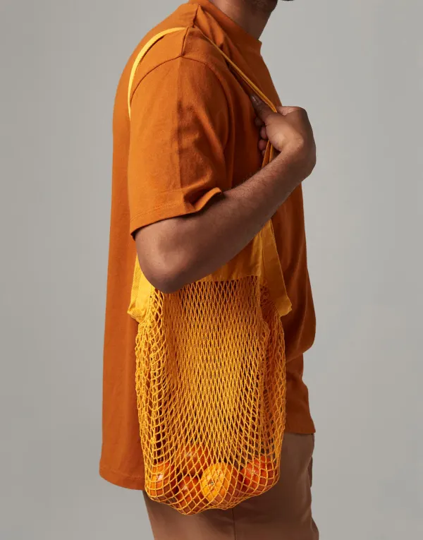 Organic Cotton Mesh Grocery Bag porté — vue 1