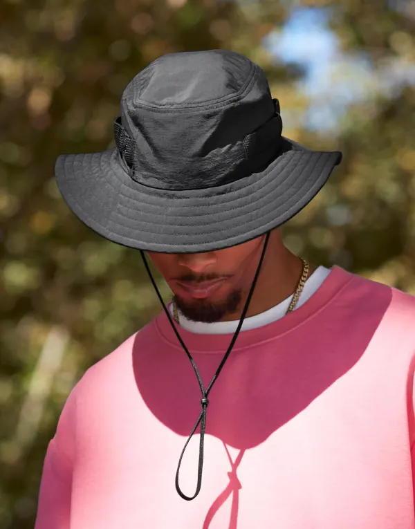 Outdoor Adventure Sun Hat porté — vue 3