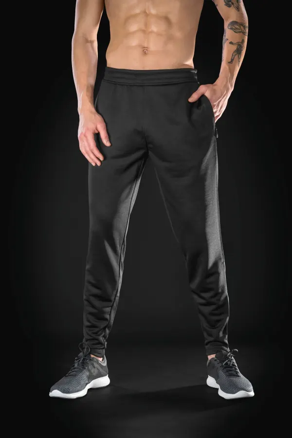 Pantalon de jogging ajusté homme porté — vue 1