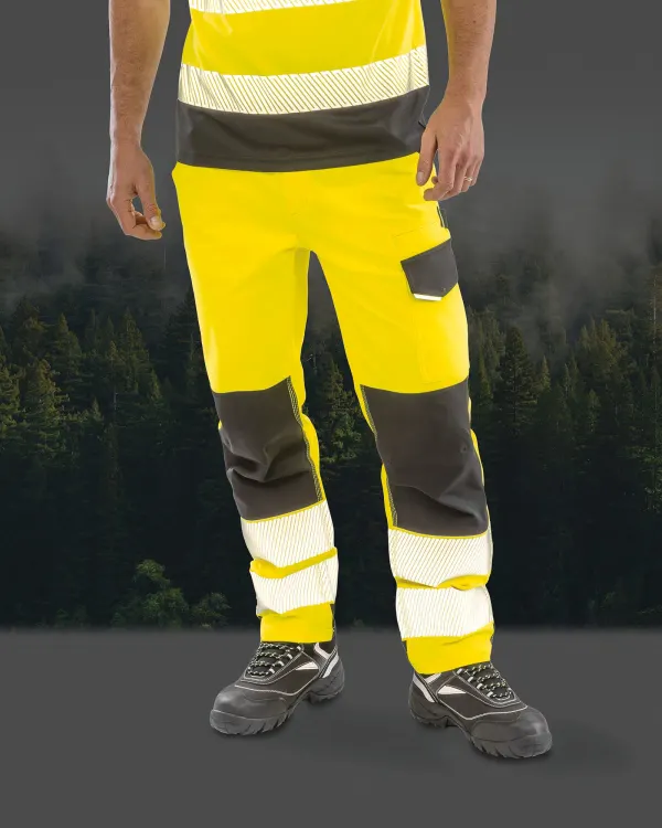 Pantalon de sécurité recyclé Safe-Guard porté — vue 2