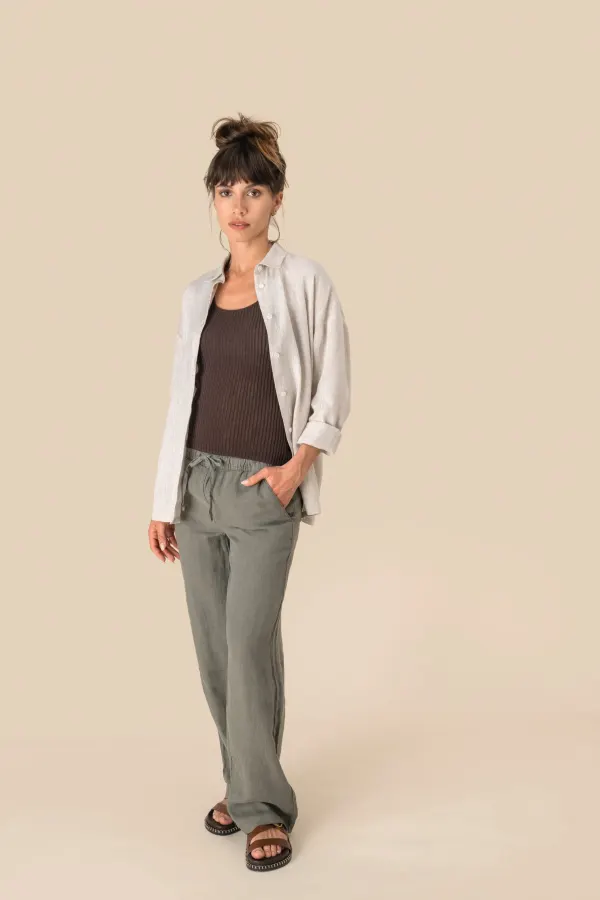 Pantalon délavé en lin femme porté — vue 3