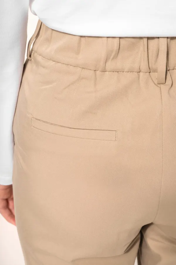 Pantalon femme porté — vue 4